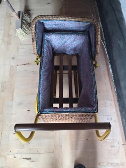 Starý kočárek - 2