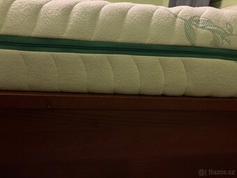 Set sada do ložnice postel - 2