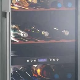 Vinotéka Hoover, 70 lahví - 2