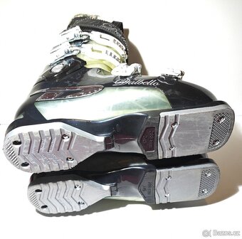 Dámské lyžáky 245 (cca 38) - super stav - 2