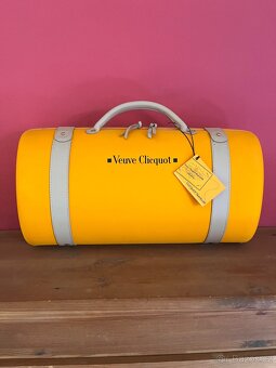 VEUVE CLICQUOT traveller box - 2