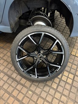 Alu RS3 8Y zimní pneu - 2