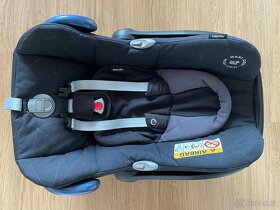 Maxi cosi cabriofix sedačka (černá) s vložkou pro nejmenší - 2