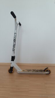 Koloběžka Street Surfing Torpedo Armour bílá - 2