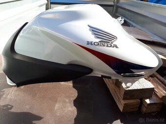 Nádrž honda cb1000r - 2