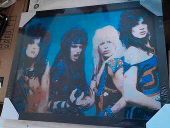 Kombinace 3D obrazů Kiss a motley Crue - 2