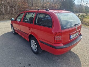 Škoda Octavia 1 Combi Tour - 2