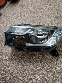Levé přední světlo Dacia Sandero nebo Logan - 2