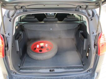 PEUGEOT 5008 2.0HDI 110kw 10/2011 - 2