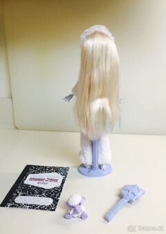 Monster High Abbey - 2