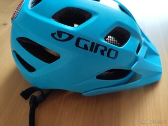 Helmy Giro Tremor - 2