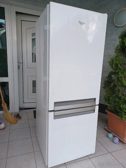 Prodám ledničku Whirlpool s mrazákem. - 2