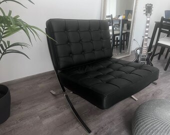 Křeslo Barcelona - Ludwig Mies van der Rohe, - 2