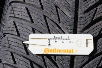 235/50 R19 - 2