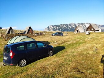 JUREK GRAND 8 - rodinný stan pro 8 lidí - 2
