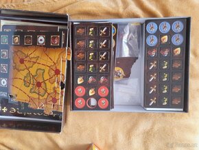 Empire - desková hra nevyloupaná - 2