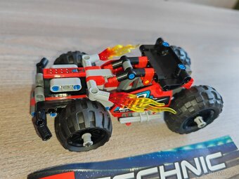 Lego Technic 42073 - 2