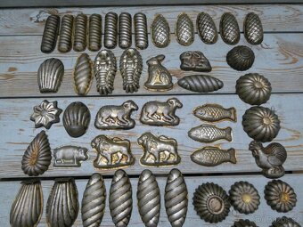 Formičky na cukroví 62 ks - 2