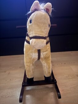 Houpací kůň - 2