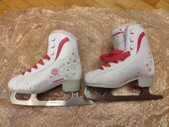 Divci brusle vel.33 - 2
