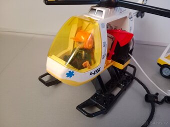 Lego duplo letištní vrtulník a sanitka - 2