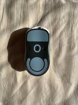 Herní myš Logitech Superlight PRO x - 2