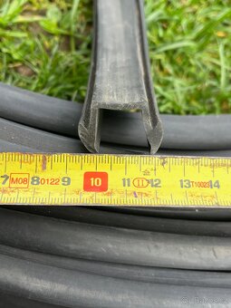 gumový těsnící profil - 2