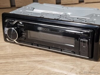 Kenwood KMM-303BT - 2