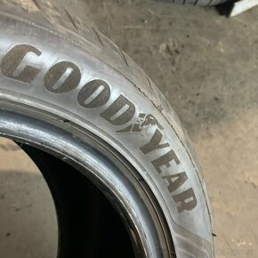 Letní pneu 235/45 R17 97Y Goodyear 5mm - 2