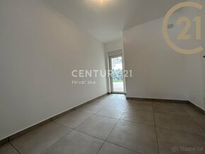 Prodej nezařízeného bytu 3+kk (65 m2) s terasou, který se na - 2