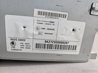 ŠKODA DANCE CD MP3 FABIA II. ROOMSTER 5J0035161 - autorádio - 2