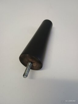 Nabytkove nohy černé délka 13cm průměr 47 29 mm závit M8 - 2