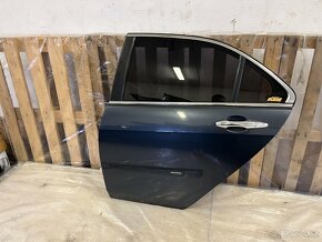 KOMPLETNÍ LEVÉ ZADNÍ DVEŘE HONDA ACCORD 7G. SEDAN - 2