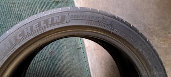2ks letní pneu Michelin Pilot Sport4 225x45 R17 - 2