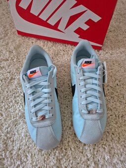 Nové dámské tenisky Nike cortez, velikost 39 - 2