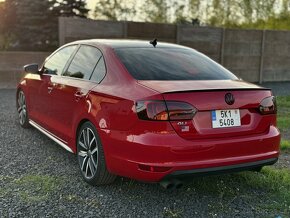 VOLKSWAGEN JETTA GLI nová stk - 2