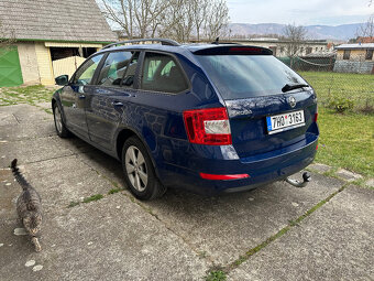 Škoda Octavia 1.6tdi DSG bohatá výbava - 2