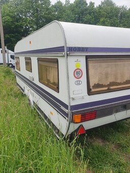 Karavan na pevné stání - 2