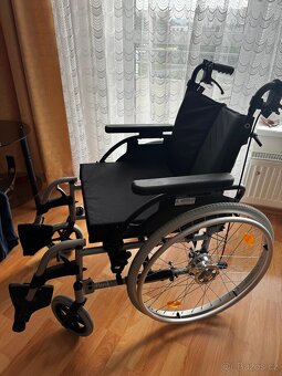 Invalidní vozík Breezy Parix2 + přídavný pohon EMPULSE R20 - 2