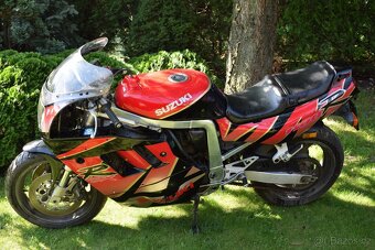 SUZUKI GSX-R 1100 - 2