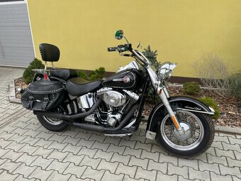 Harley Davidson FLSTCI Heritage Softail Classic. - 2