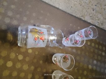 Prodám džbánek se skleničkami - 2