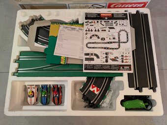 Autodráha Carrera Digital 143 Super Mario - 2