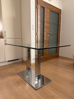 Jídelní stůl skleněný -jako nový - 2