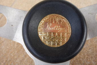 Škoda 110r původní nepoužitý sportovní volant Kolíňák. - 2