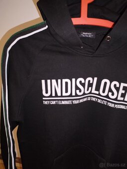 Chlapecká  mikina  vel..M - 2