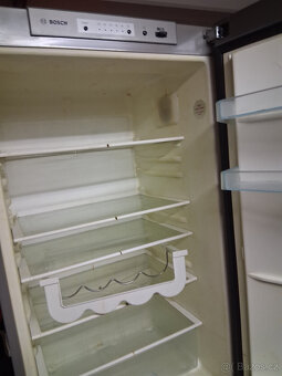 Použitá lednička s mrazákem BOSCH - 2
