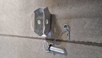 Závěs s čepem - 2