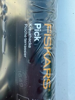 Krumpáč Fiskars ErgoComfort zahradní - 2