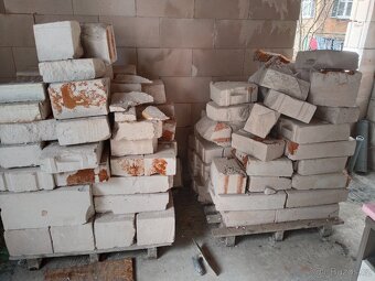 Odřezky z ytongu - 2